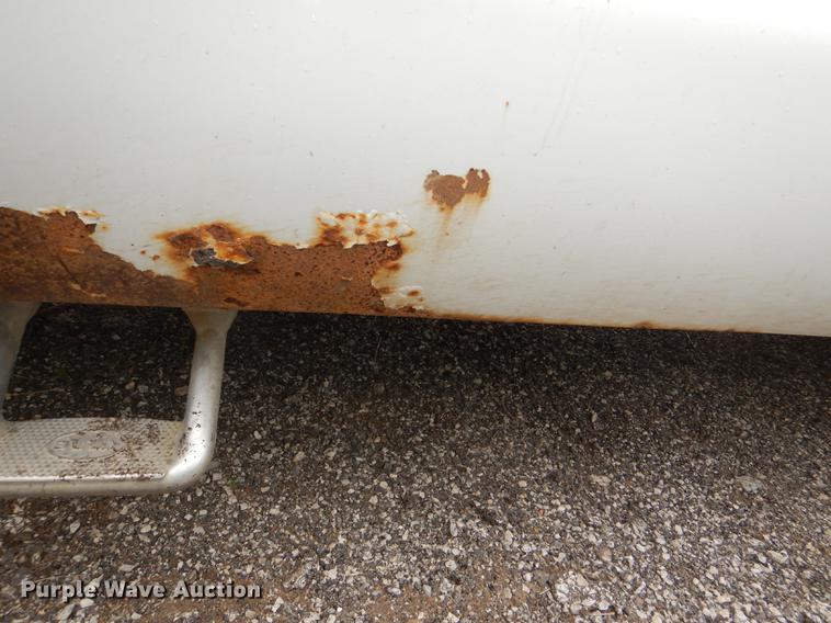 image for item DI9443 2005 Ford F250 Super Duty XL pickup truck