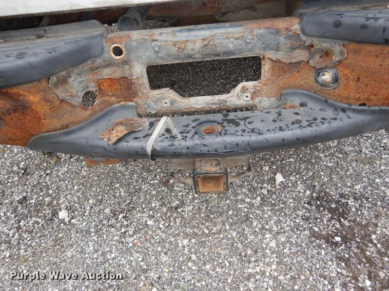 image for item DI9443 2005 Ford F250 Super Duty XL pickup truck