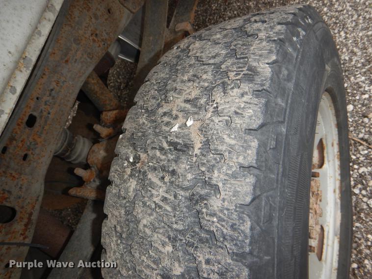 image for item DI9443 2005 Ford F250 Super Duty XL pickup truck