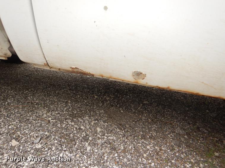 image for item DI9443 2005 Ford F250 Super Duty XL pickup truck