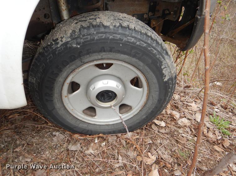 image for item DI9443 2005 Ford F250 Super Duty XL pickup truck