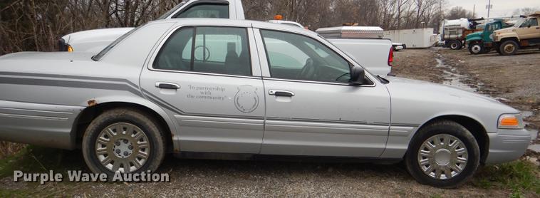 image for item DI9444 2003 Ford Crown Victoria Police Interceptor