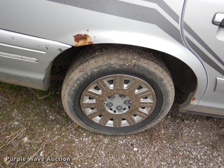 image for item DI9444 2003 Ford Crown Victoria Police Interceptor