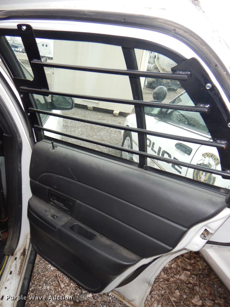 image for item DI9447 2008 Ford Crown Victoria Police Interceptor