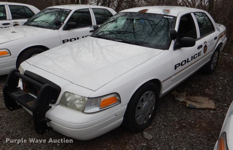 image for item DI9448 2008 Ford Crown Victoria Police Interceptor