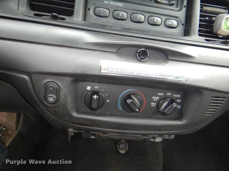 image for item DI9448 2008 Ford Crown Victoria Police Interceptor