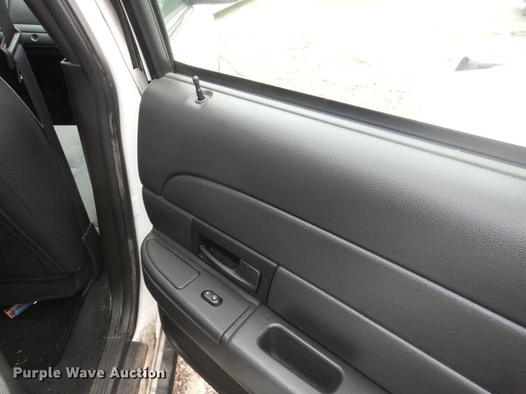 image for item DI9448 2008 Ford Crown Victoria Police Interceptor