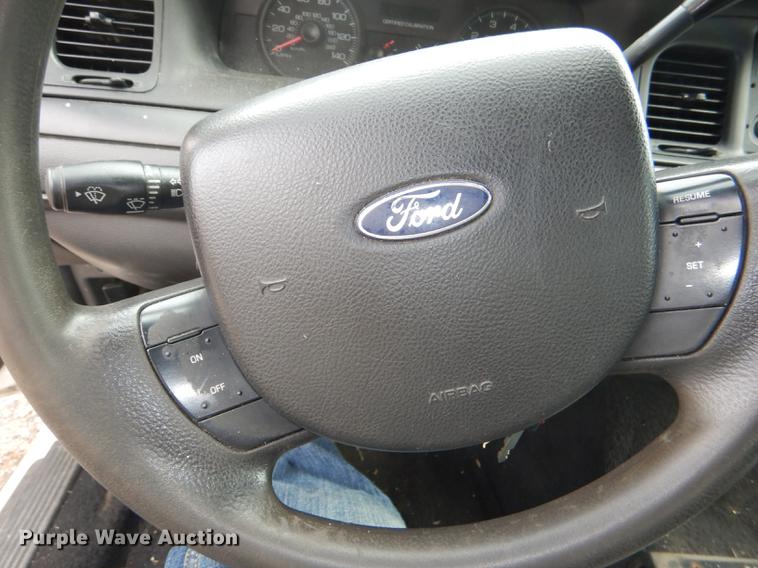 image for item DI9450 2008 Ford Crown Victoria Police Interceptor