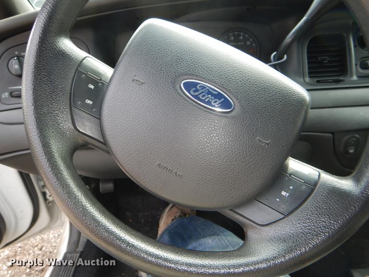 image for item DI9454 2008 Ford Crown Victoria Police Interceptor