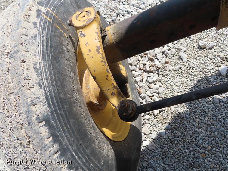 image for item DN9033 Fiat Hesston 70-66 tractor