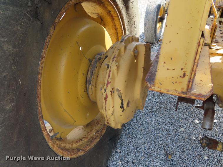 image for item DN9033 Fiat Hesston 70-66 tractor