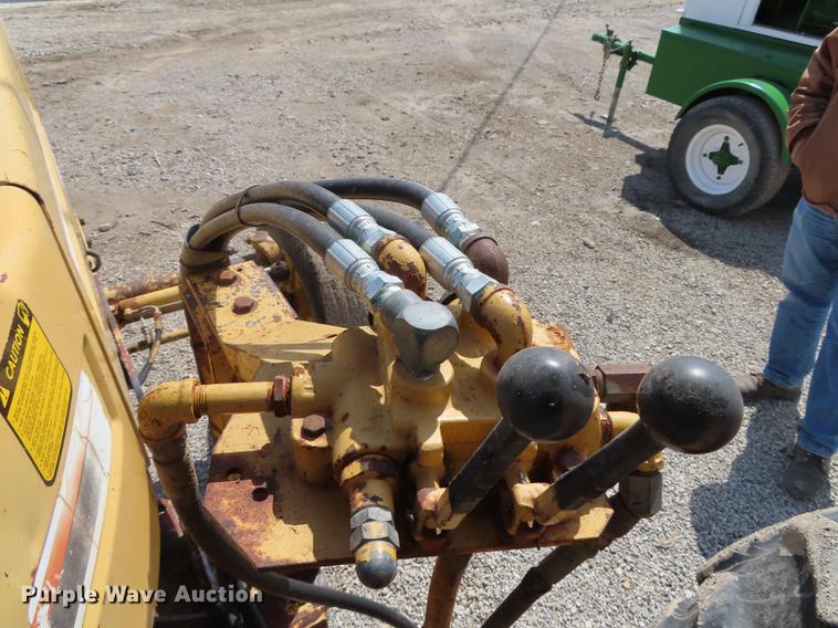 image for item DN9033 Fiat Hesston 70-66 tractor