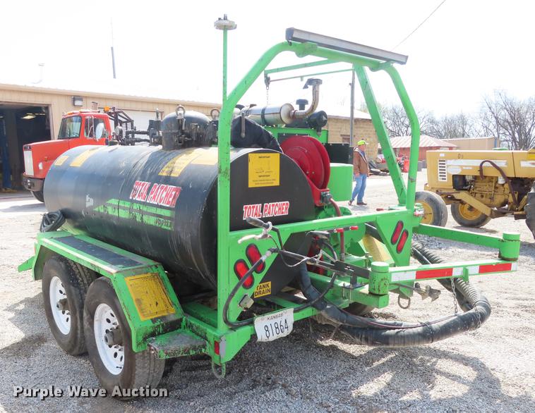 image for item DN9034 Total Patcher Vortex T7500 pot hole patcher