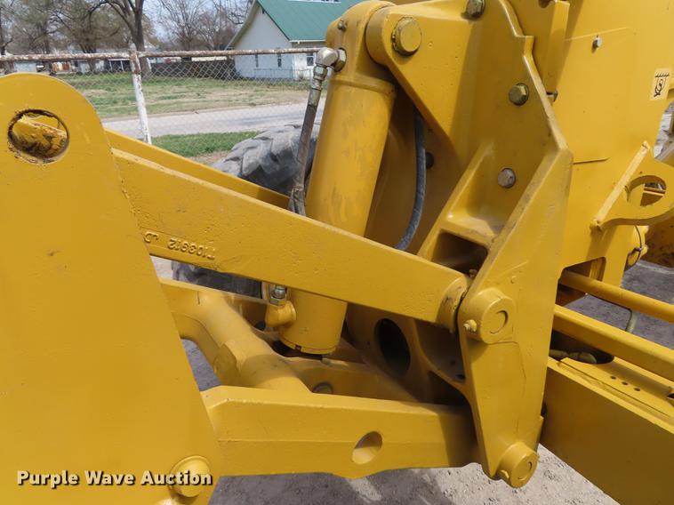 image for item DN9036 2004 John Deere 670CH motor grader