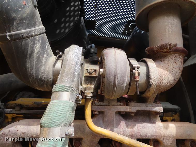 image for item DN9036 2004 John Deere 670CH motor grader