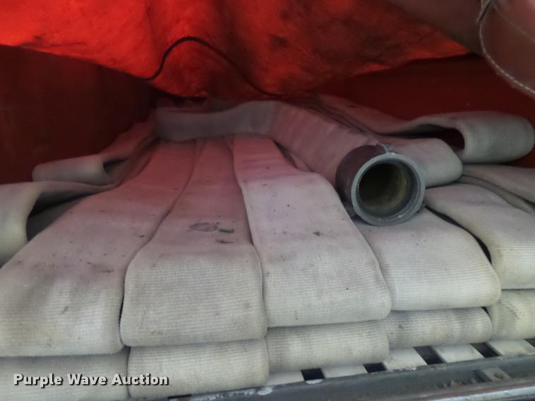 image for item DX9164 1983 Ford F800 fire truck