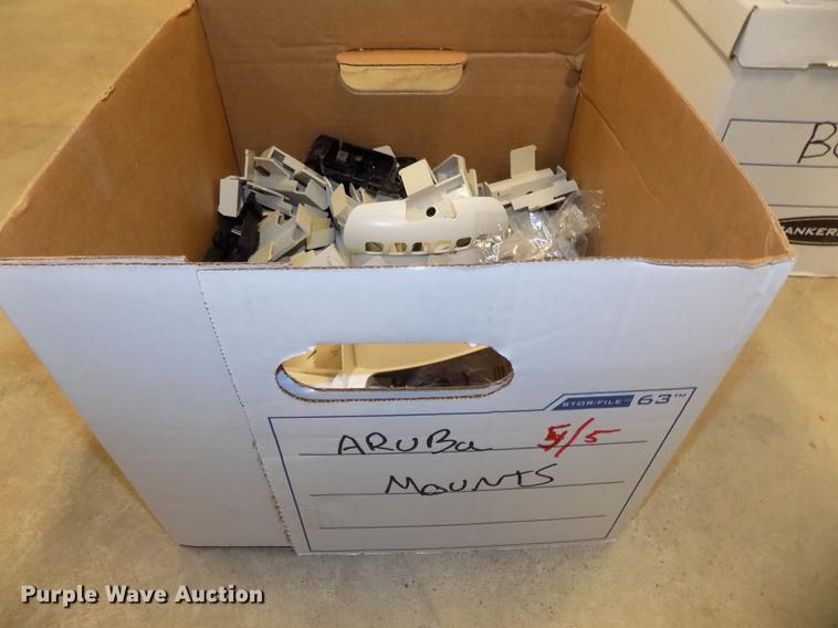 image for item DZ9672 (4) Aruba wireless access points