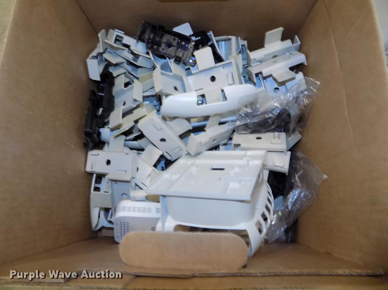 image for item DZ9672 (4) Aruba wireless access points