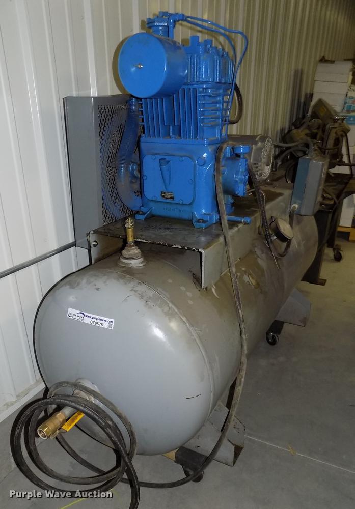 image for item DZ9676 Quincy 325 air compressor