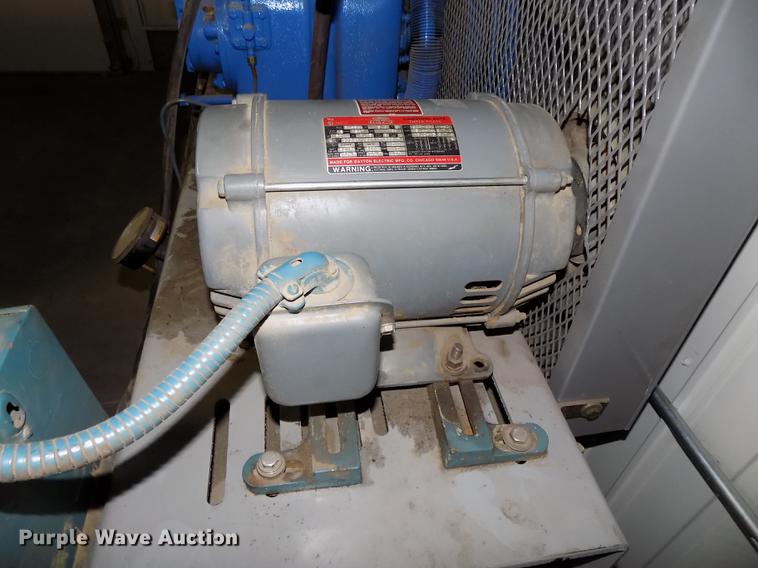 image for item DZ9676 Quincy 325 air compressor