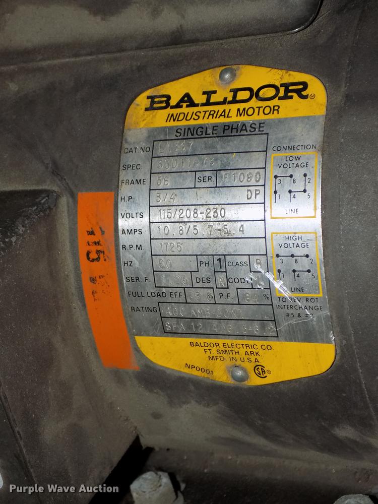 image for item DZ9677 Wellsaw 613 bandsaw