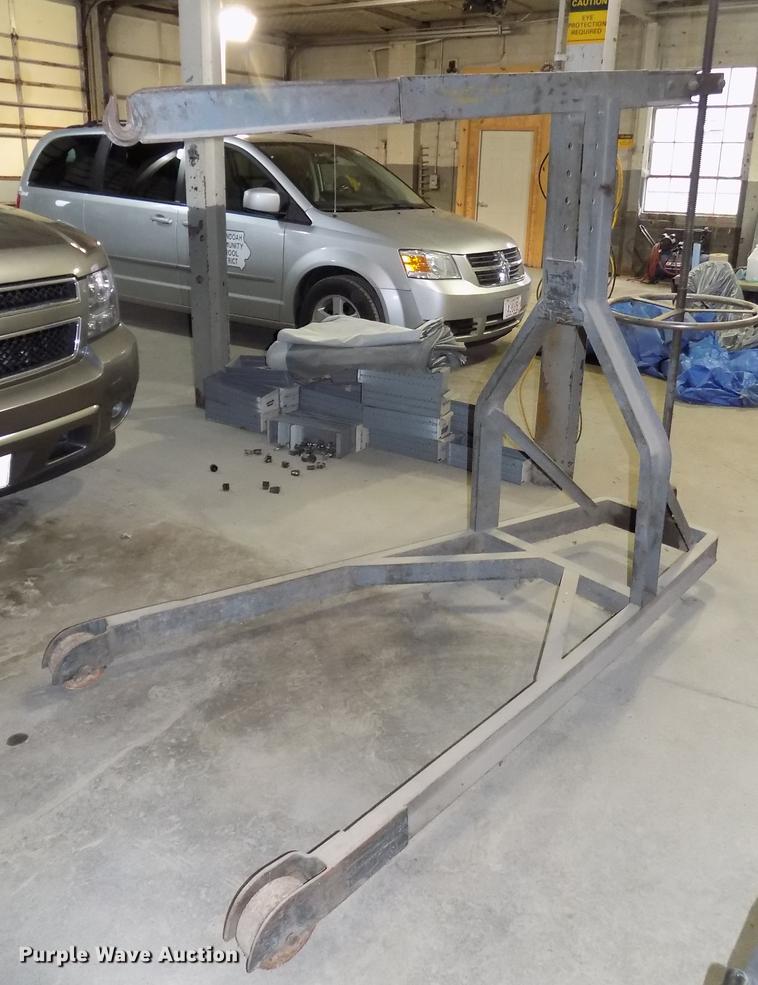 image for item DZ9678 Engine hoist