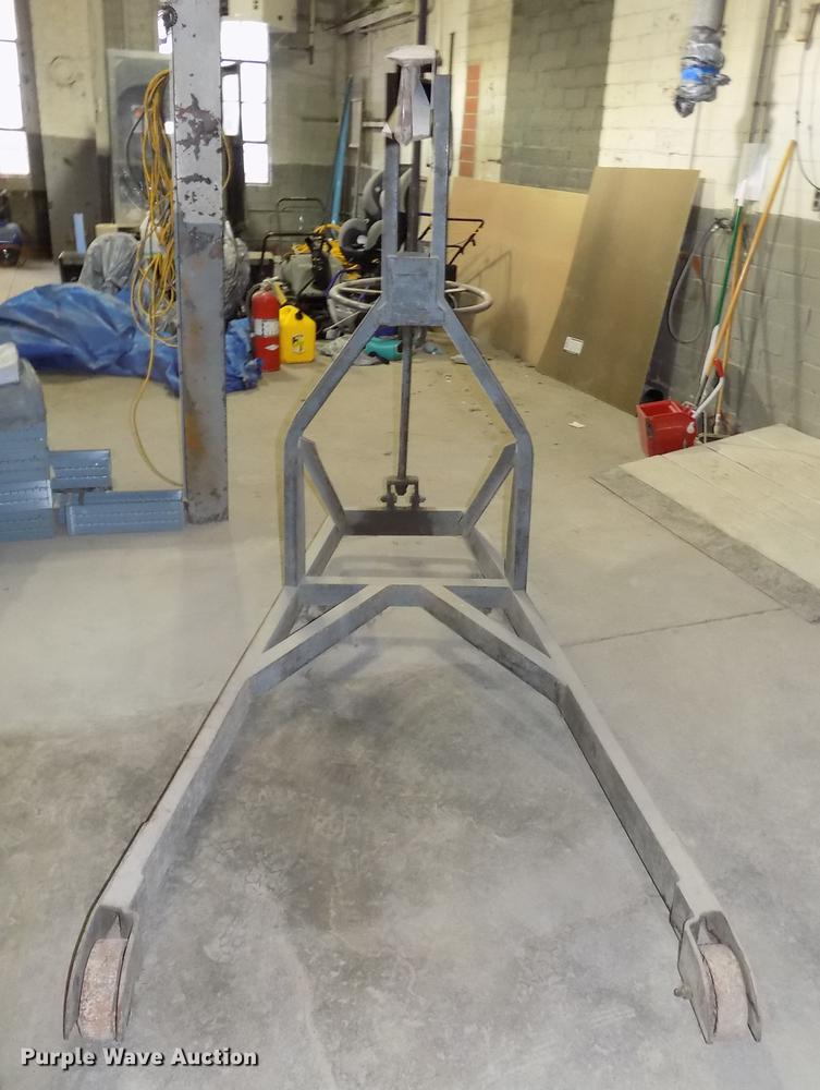 image for item DZ9678 Engine hoist