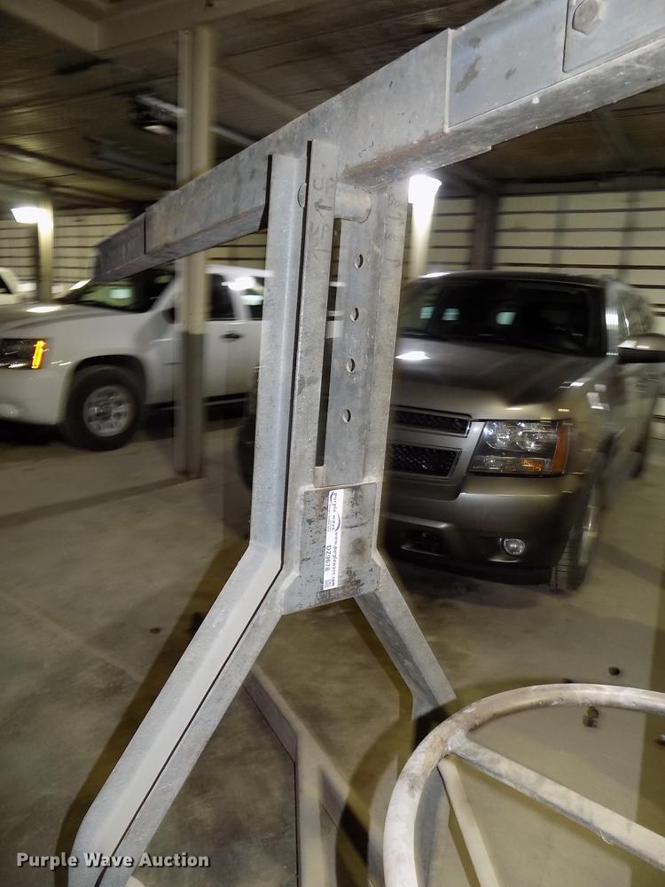 image for item DZ9678 Engine hoist