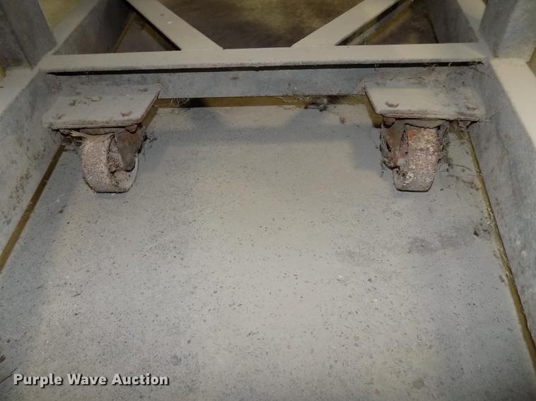 image for item DZ9678 Engine hoist