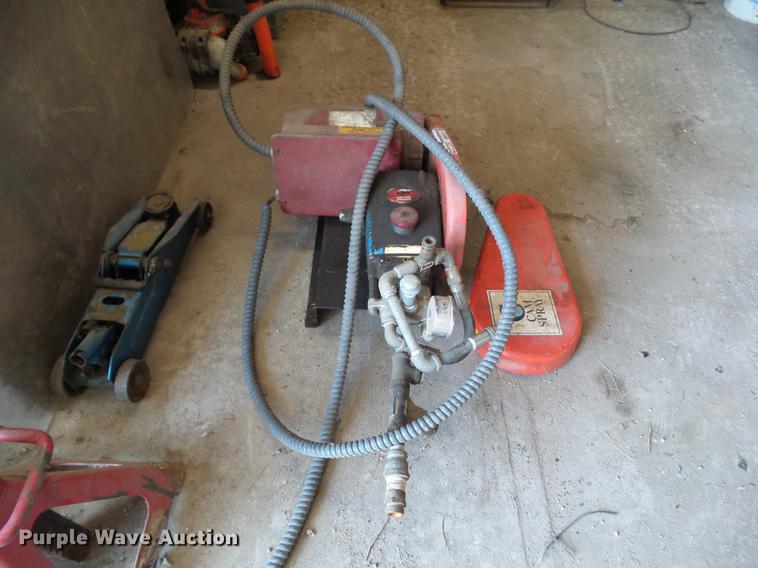 image for item EM9133 Cat Pumps 00420 pressure washer