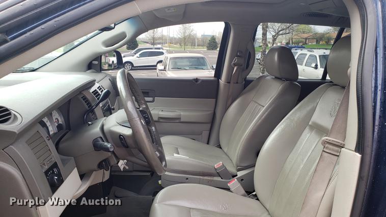 image for item EN9868 2006 Dodge Durango SUV