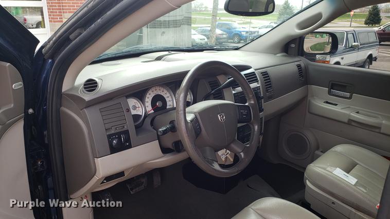 image for item EN9868 2006 Dodge Durango SUV