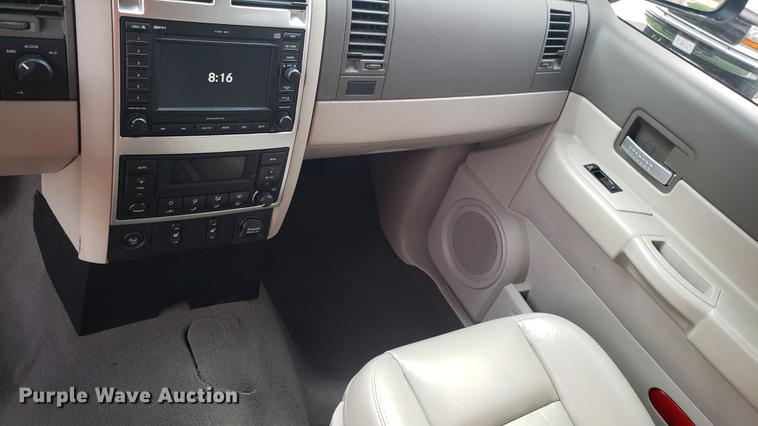 image for item EN9868 2006 Dodge Durango SUV