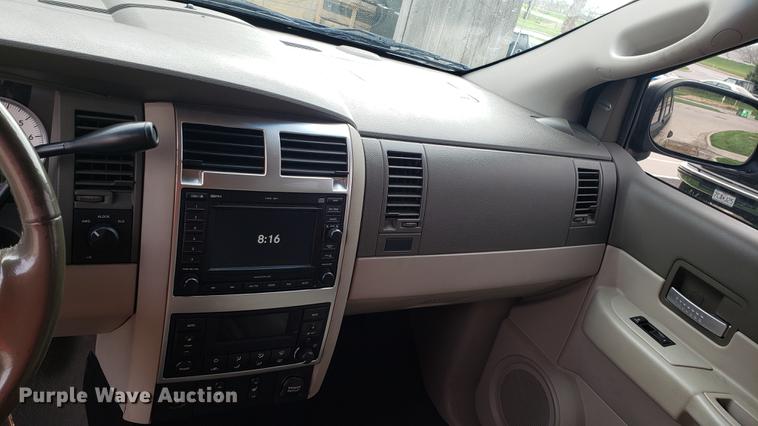 image for item EN9868 2006 Dodge Durango SUV