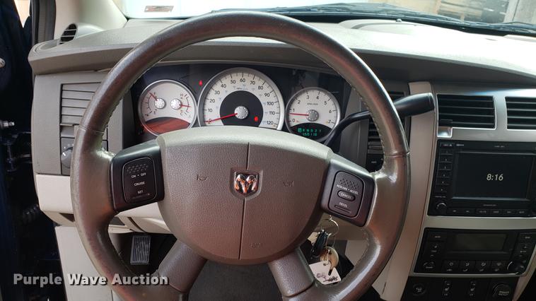 image for item EN9868 2006 Dodge Durango SUV