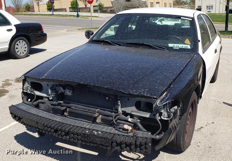 image for item EN9881 2008 Ford Crown Victoria Police Interceptor