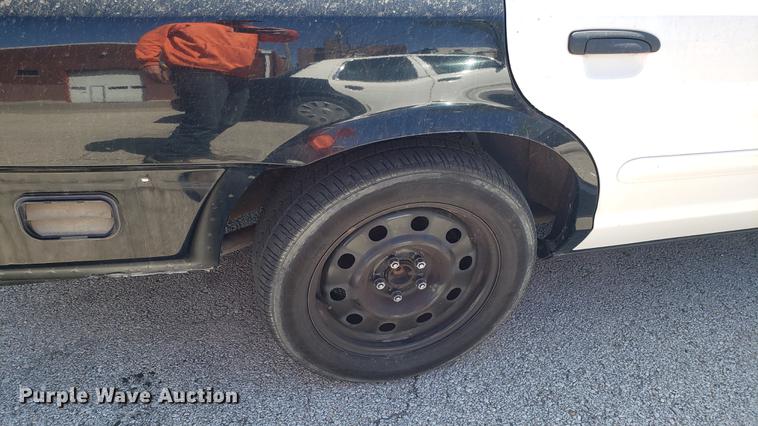 image for item EN9881 2008 Ford Crown Victoria Police Interceptor