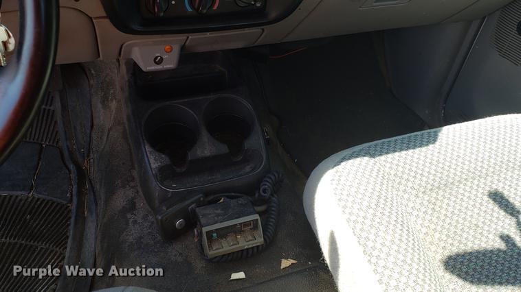 image for item EN9882 1999 Ford Ranger SuperCab pickup truck