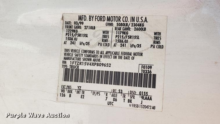 image for item EN9882 1999 Ford Ranger SuperCab pickup truck