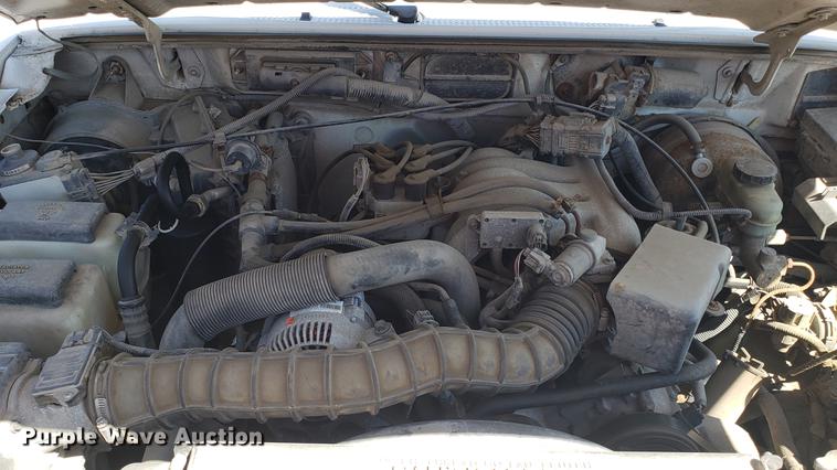 image for item EN9882 1999 Ford Ranger SuperCab pickup truck