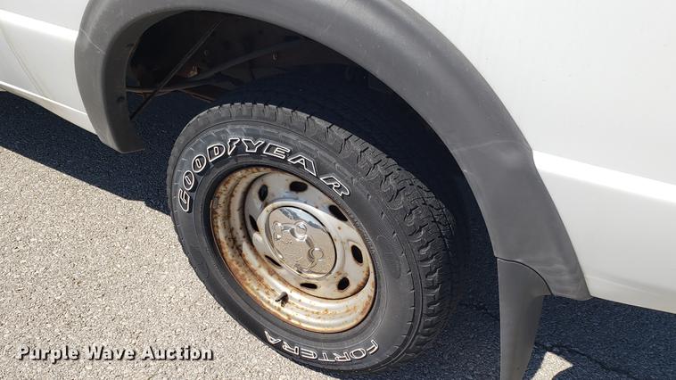 image for item EN9882 1999 Ford Ranger SuperCab pickup truck