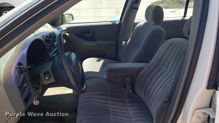 image for item EN9883 2001 Chevrolet Lumina