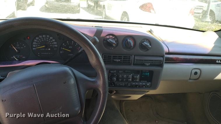 image for item EN9883 2001 Chevrolet Lumina