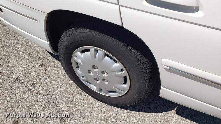 image for item EN9883 2001 Chevrolet Lumina