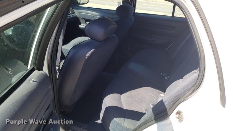 image for item EN9884 1998 Ford Crown Victoria Police Interceptor