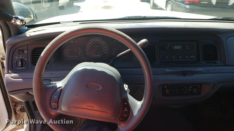 image for item EN9884 1998 Ford Crown Victoria Police Interceptor
