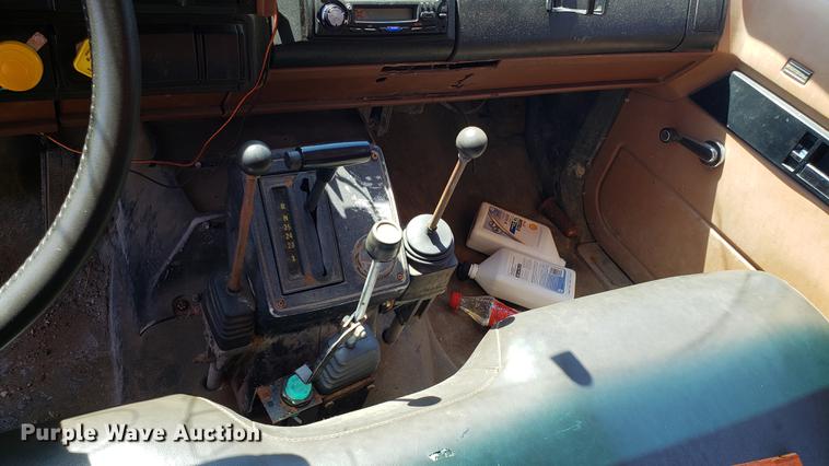 image for item EN9887 1991 Chevrolet Kodiak C6500 dump truck