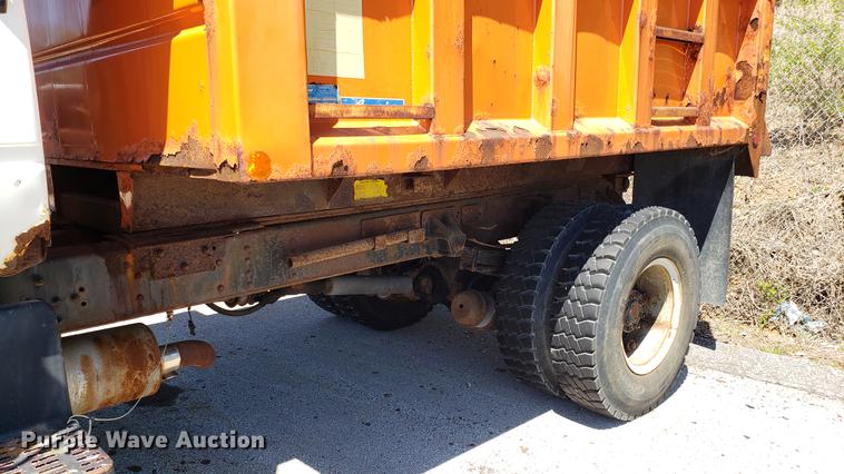 image for item EN9887 1991 Chevrolet Kodiak C6500 dump truck