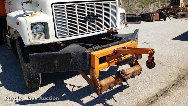 image for item EN9887 1991 Chevrolet Kodiak C6500 dump truck