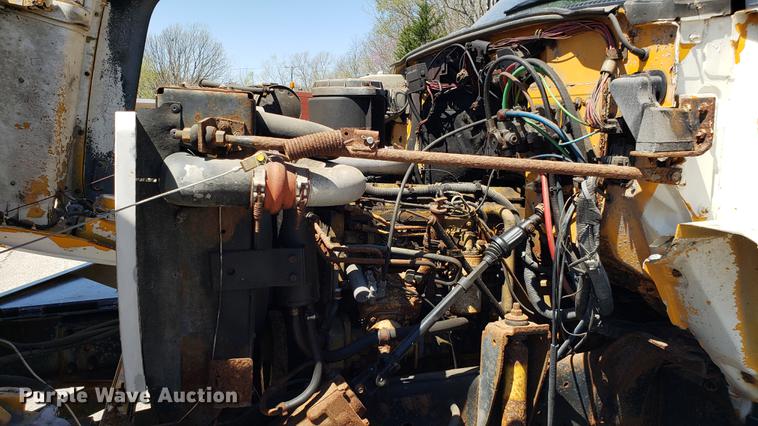 image for item EN9887 1991 Chevrolet Kodiak C6500 dump truck